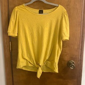 Super cute yellow tie top